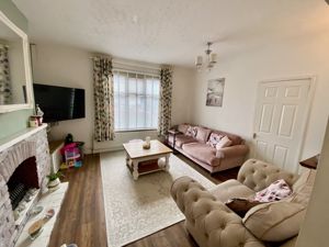 Lounge- click for photo gallery